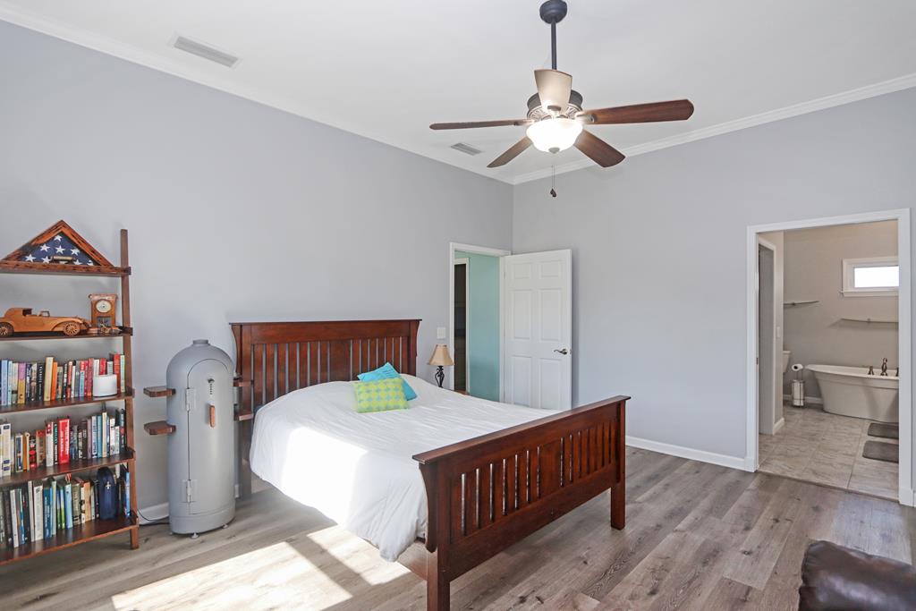 193 Lightkeepers Dr, Port St. Joe 32456