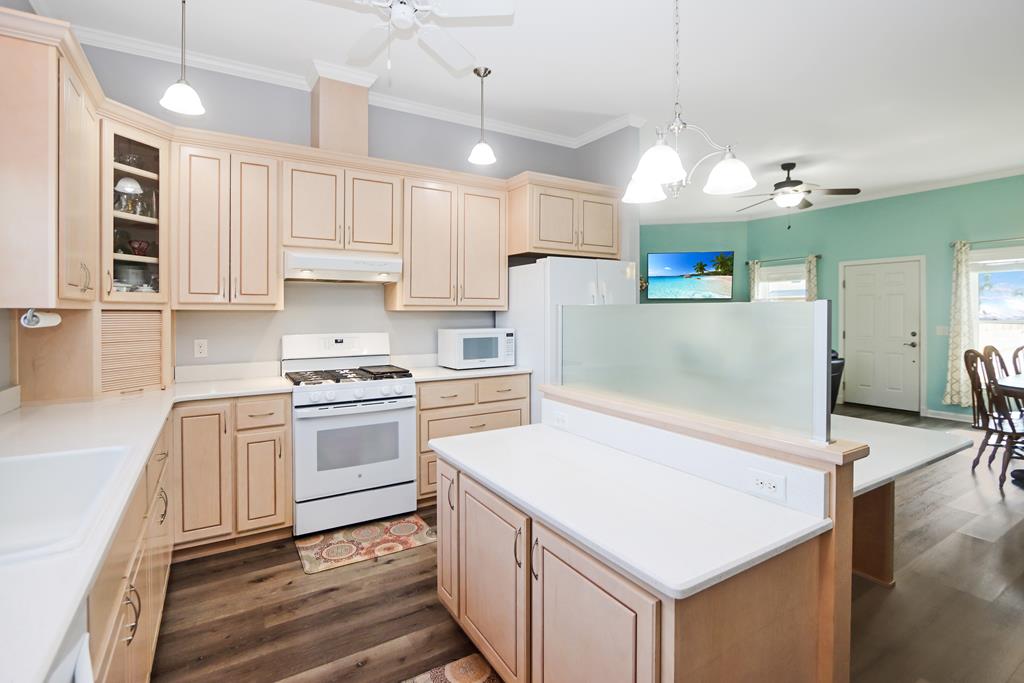 193 Lightkeepers Dr, Port St. Joe 32456