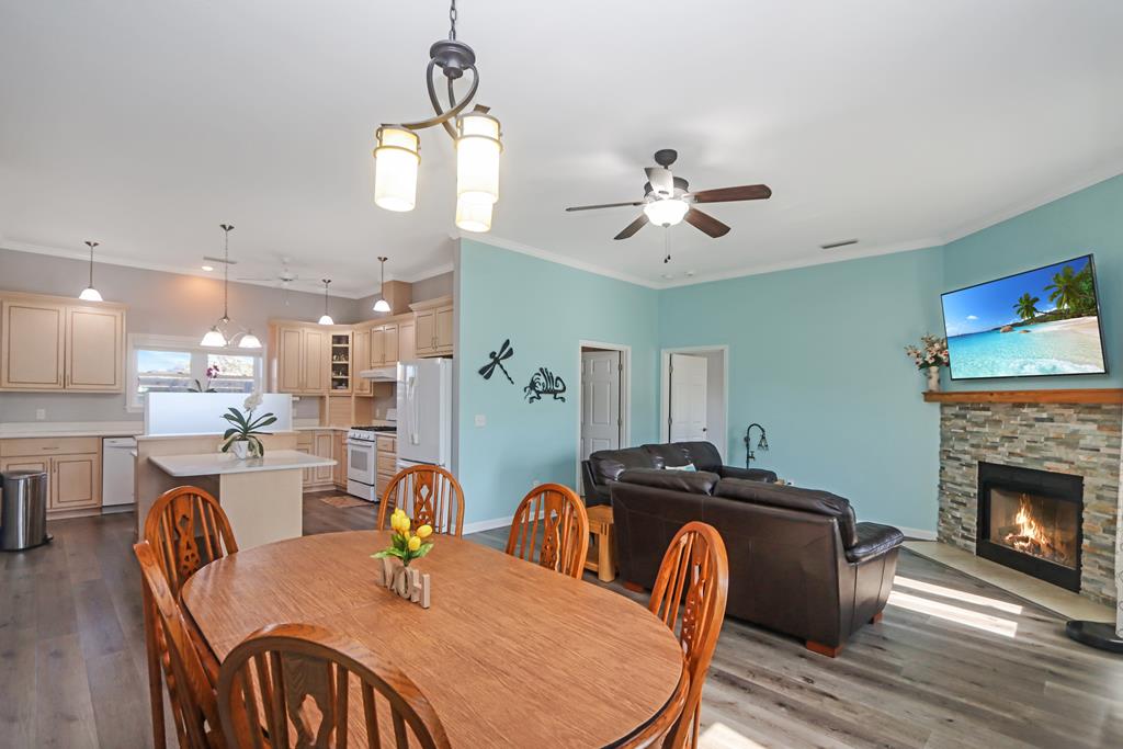 193 Lightkeepers Dr, Port St. Joe 32456