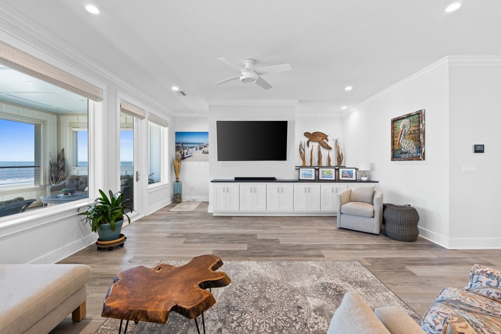 718 Indian Pass Rd, Port St. Joe 32456