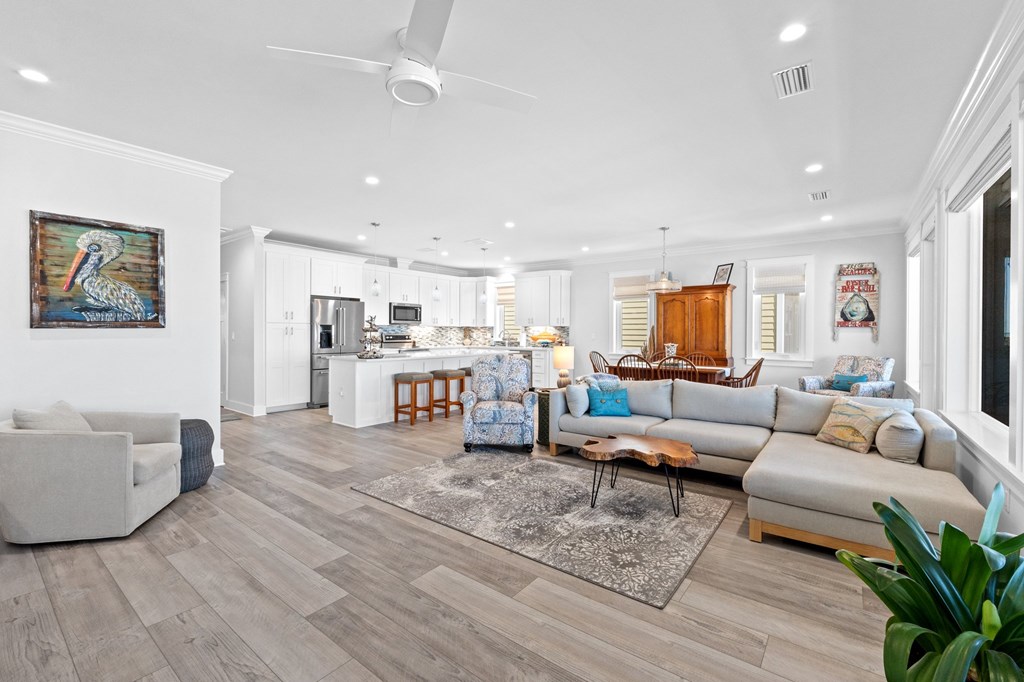 718 Indian Pass Rd, Port St. Joe 32456