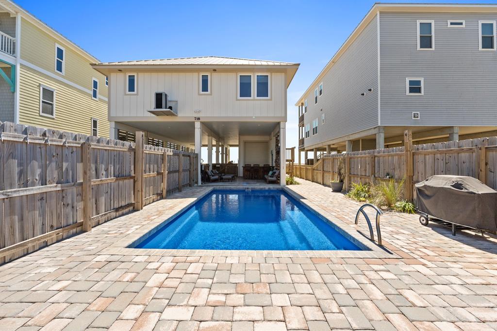 718 Indian Pass Rd, Port St. Joe 32456