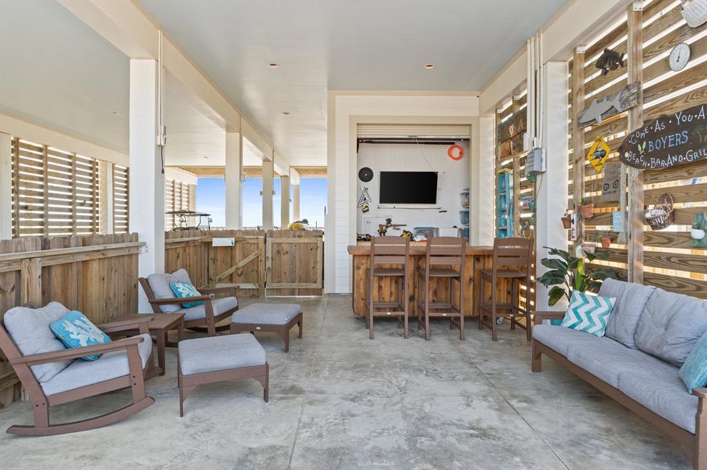 718 Indian Pass Rd, Port St. Joe 32456