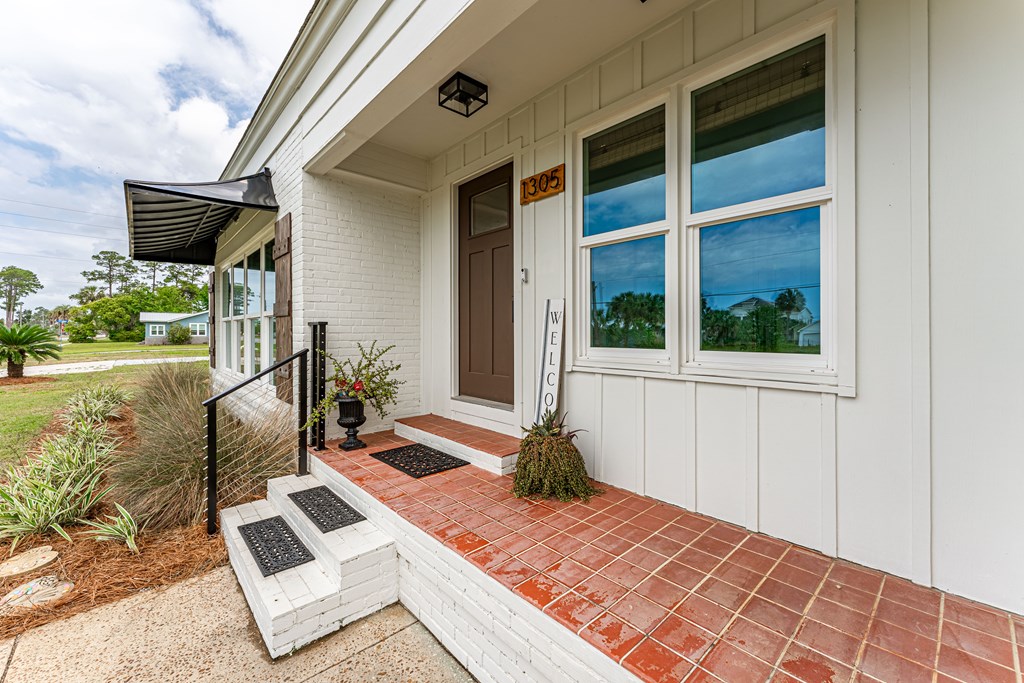 1305 Monument Ave, Port St. Joe 32456