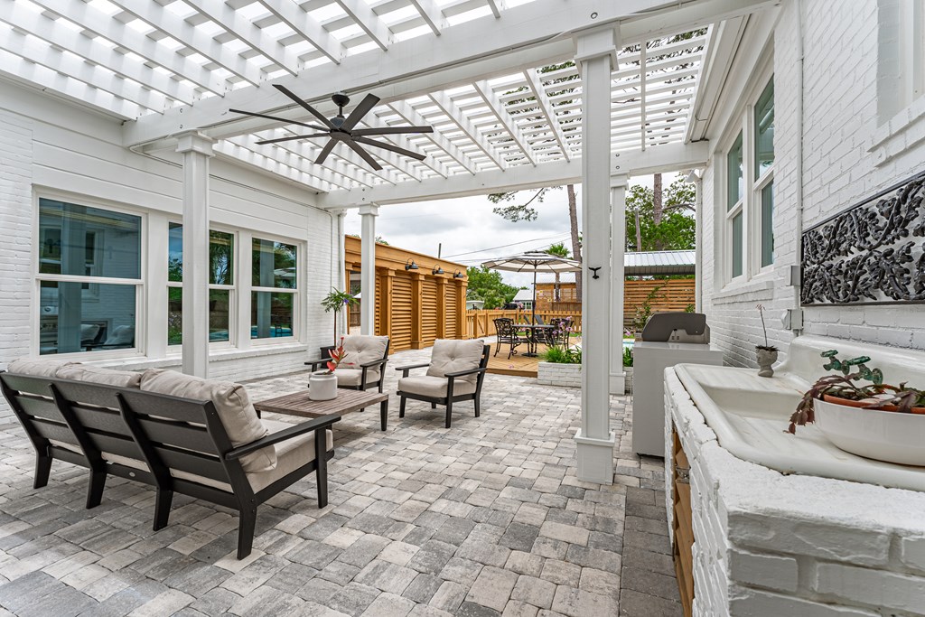1305 Monument Ave, Port St. Joe 32456