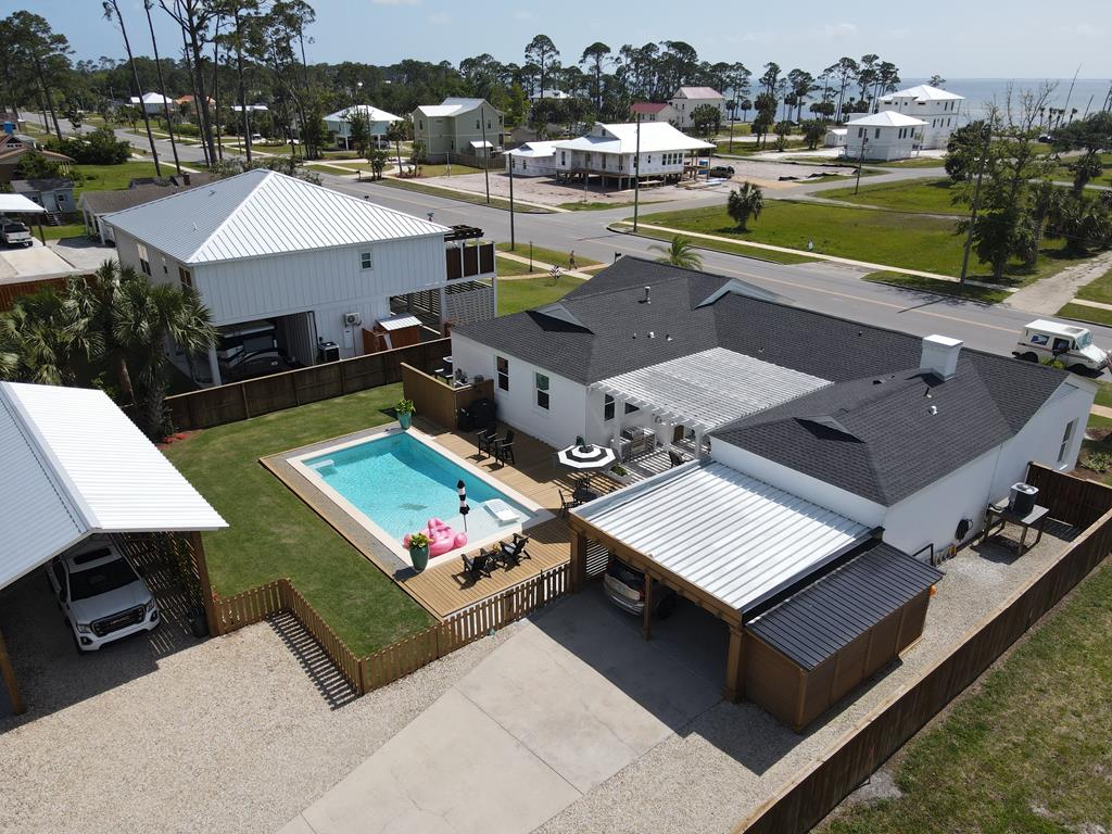 1305 Monument Ave, Port St. Joe 32456