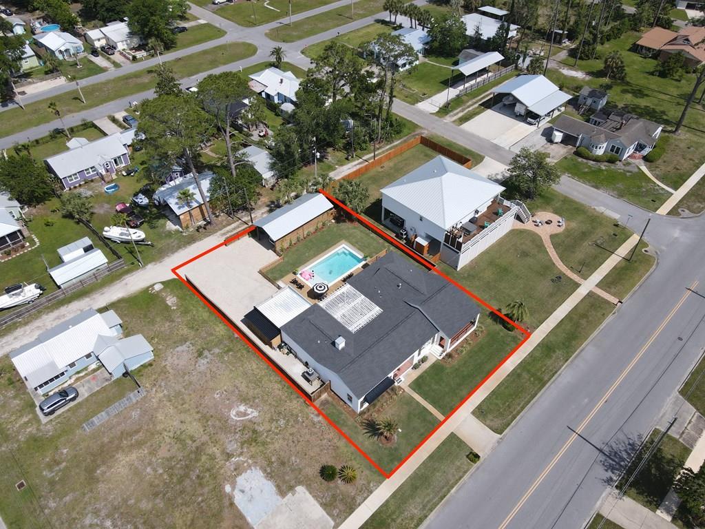 1305 Monument Ave, Port St. Joe 32456