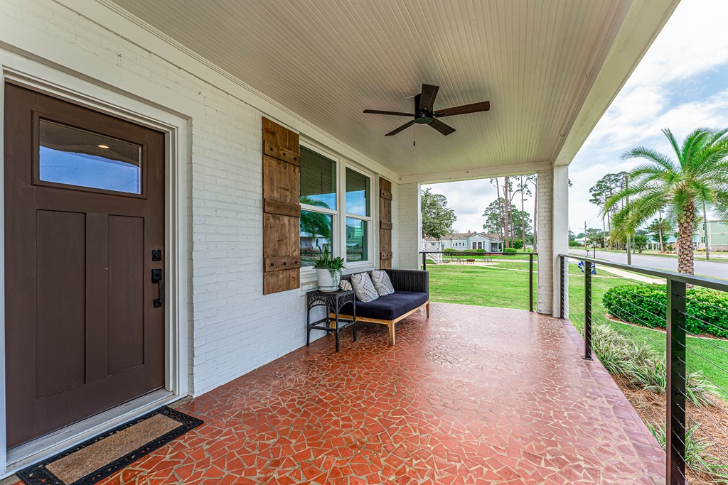 1305 Monument Ave, Port St. Joe 32456