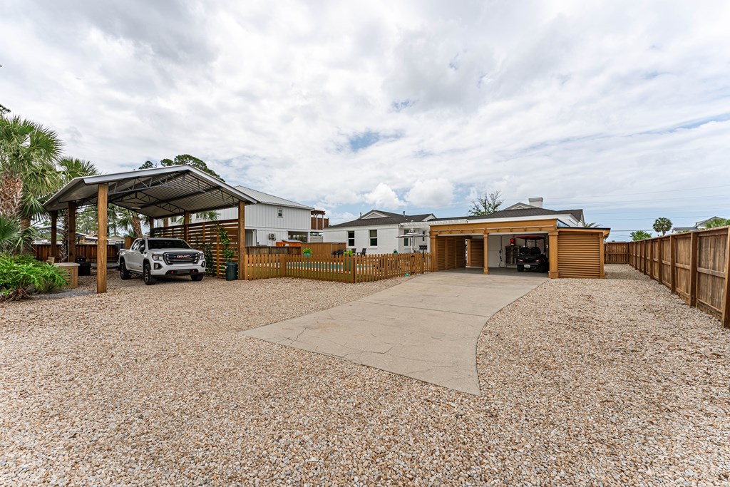 1305 Monument Ave, Port St. Joe 32456