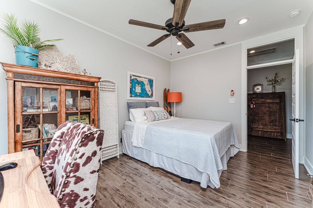 1305 Monument Ave, Port St. Joe 32456