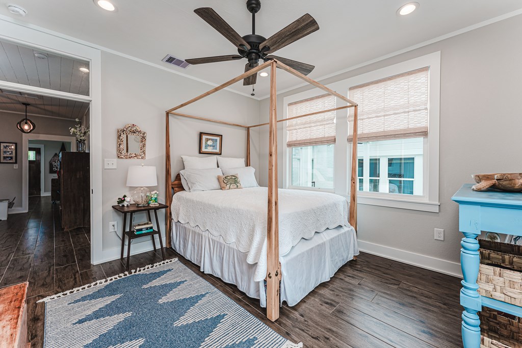 1305 Monument Ave, Port St. Joe 32456