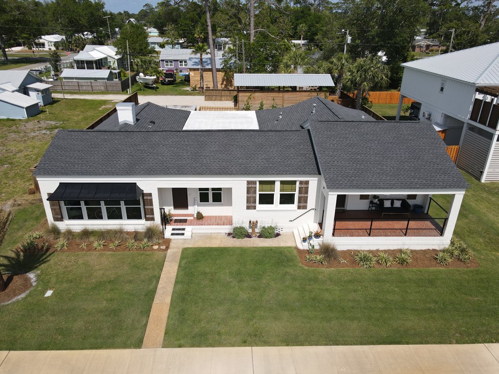 1305 Monument Ave, Port St. Joe 32456