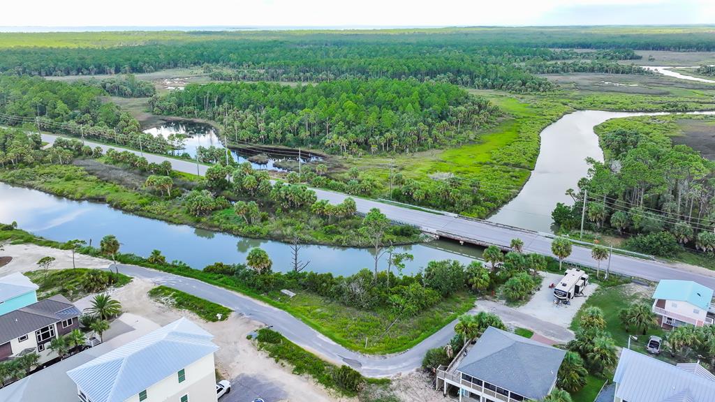 1 Sweetwater Shores Dr, Port St. Joe 32456