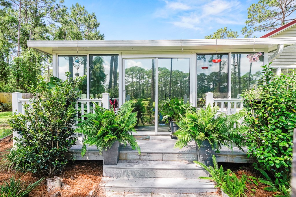 277 Country Club Rd # 2, Port St. Joe 32456 Unit: A-2