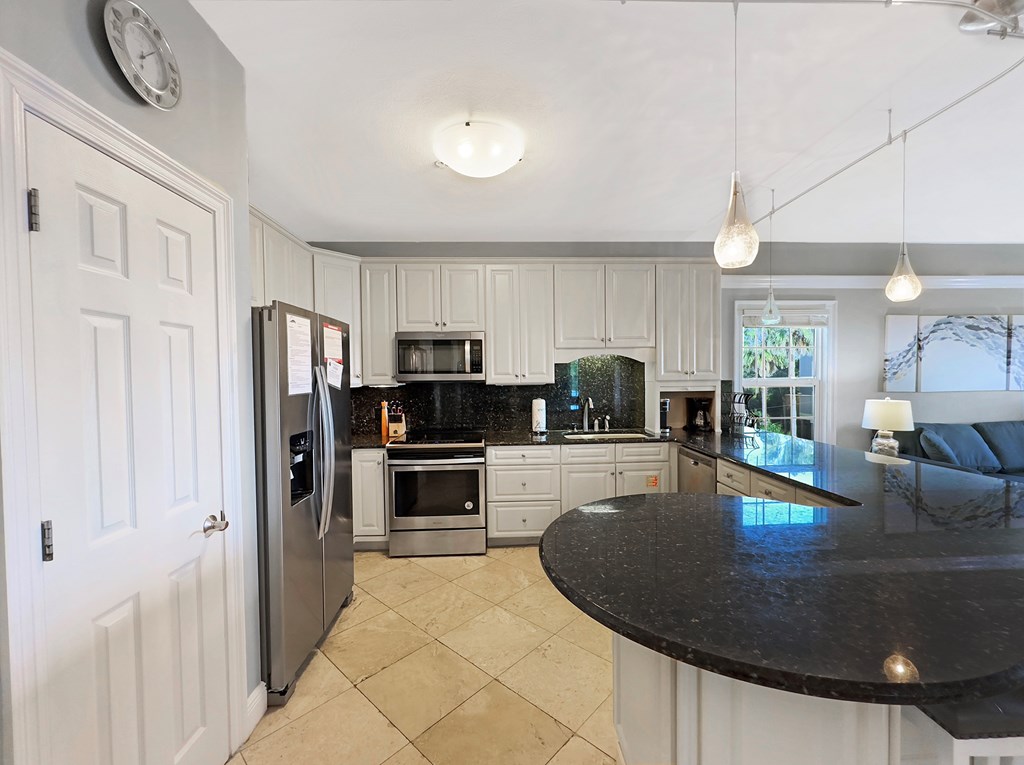 198 Club Dr # 2a, Port St. Joe 32456 Unit: 2a