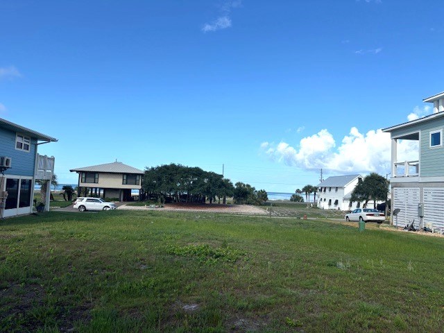 8406 Tradewinds Dr, Port St. Joe 32456