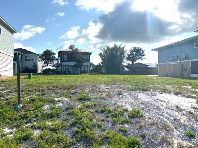 8406 Tradewinds Dr, Port St. Joe 32456