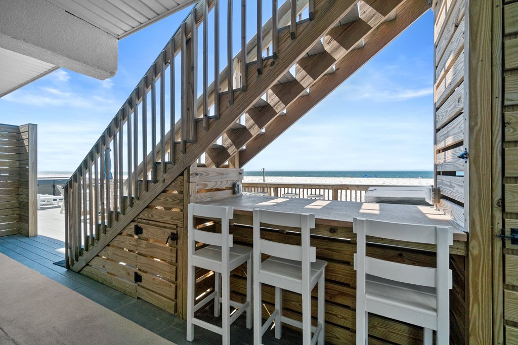 1305 Hwy 98, 32456