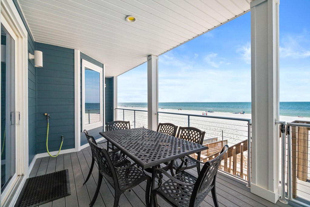 1305 Hwy 98, 32456