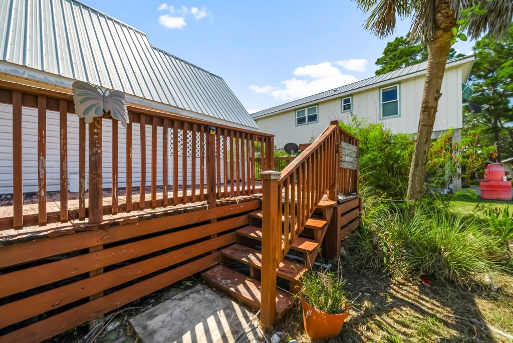 181 Pilot Dr, Port St. Joe 32456