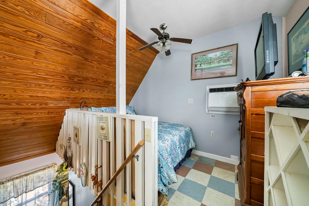 181 Pilot Dr, Port St. Joe 32456