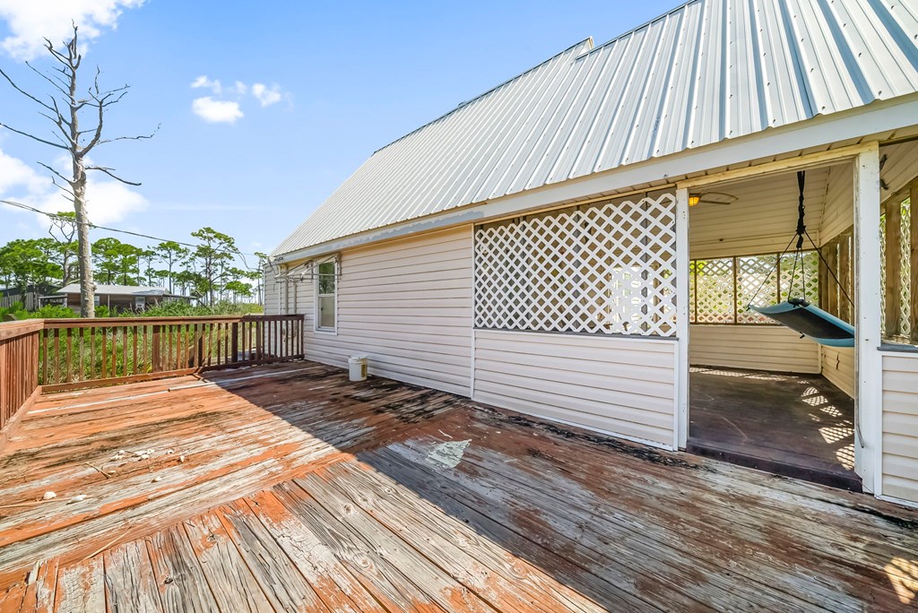 181 Pilot Dr, Port St. Joe 32456