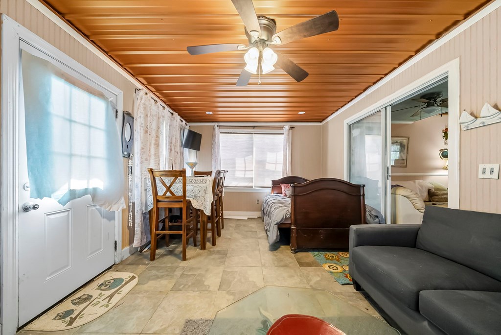 181 Pilot Dr, Port St. Joe 32456