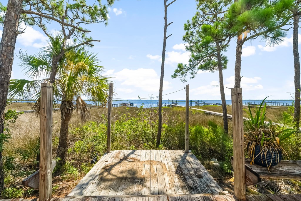 181 Pilot Dr, Port St. Joe 32456