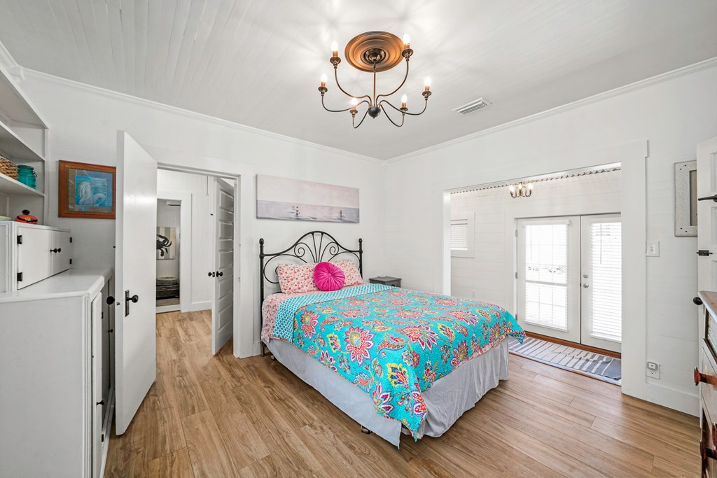 508 7th St, Port St. Joe 32456