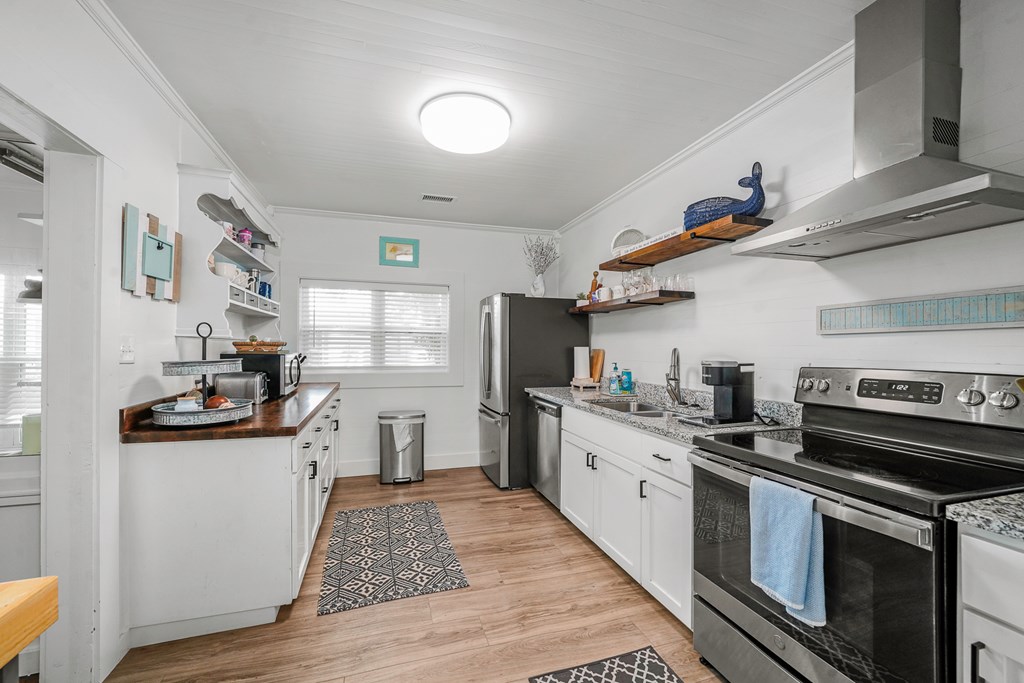 508 7th St, Port St. Joe 32456