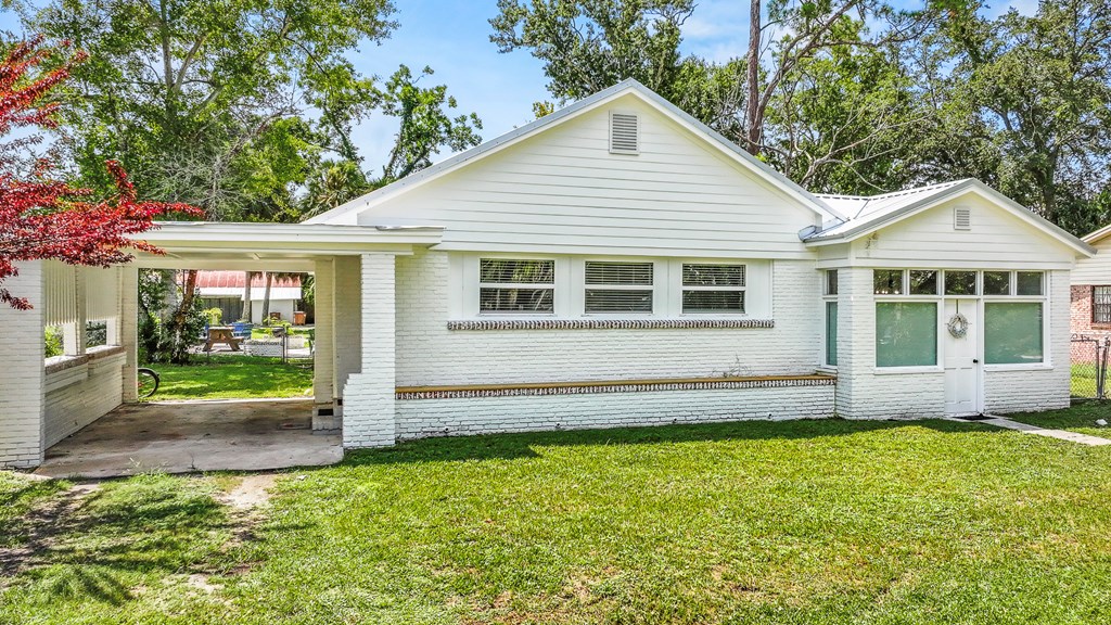 508 7th St, Port St. Joe 32456