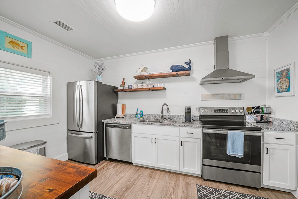 508 7th St, Port St. Joe 32456