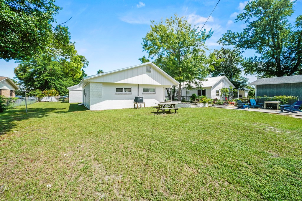 508 7th St, Port St. Joe 32456