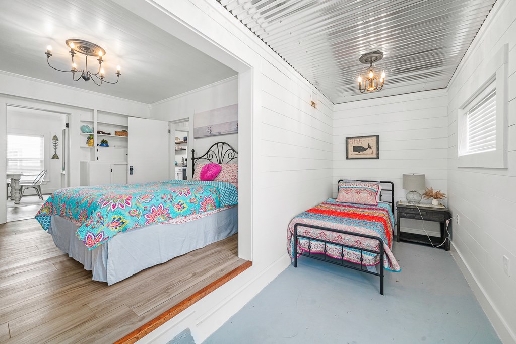 508 7th St, Port St. Joe 32456