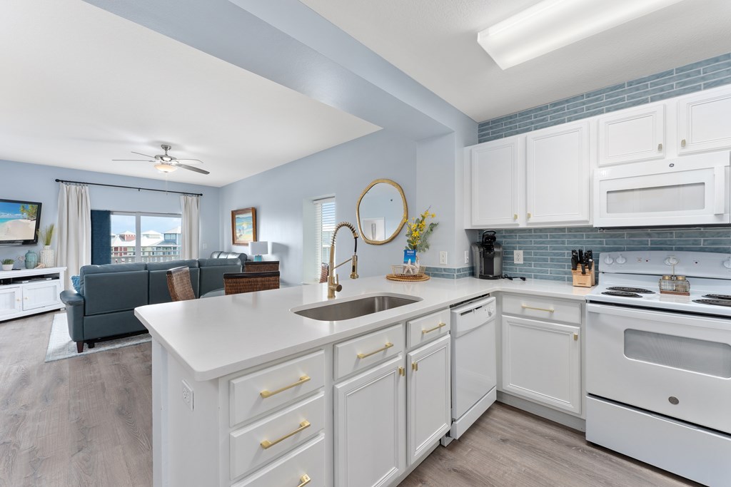 3300 Hwy 98 # 304, Mexico Beach 32456 Unit: 304