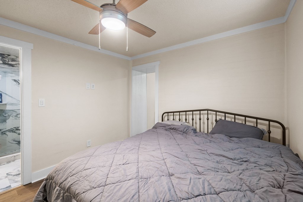 59 Ave D, 32320