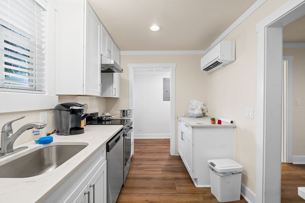 59 Ave D, 32320