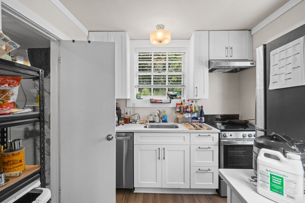 59 Ave D, 32320