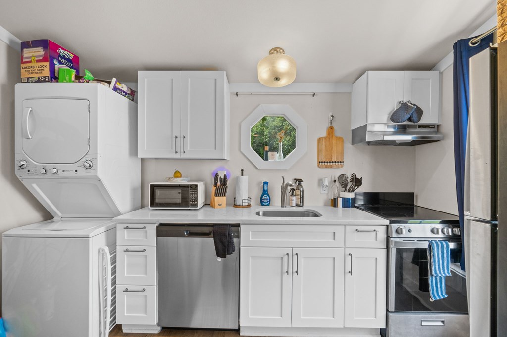59 Ave D, 32320