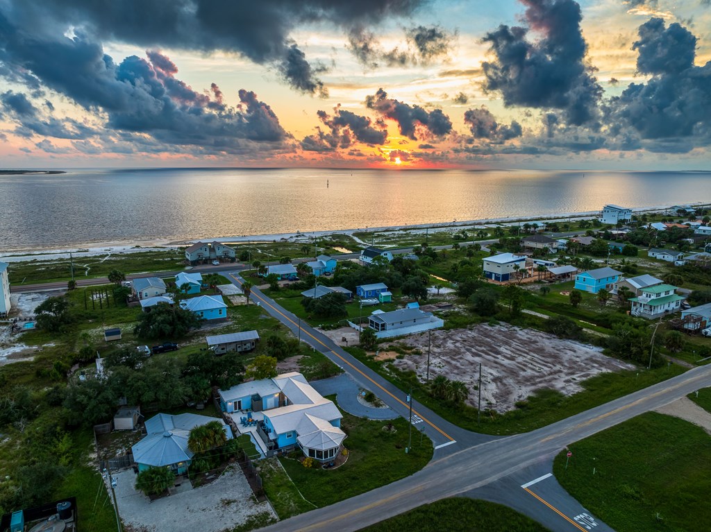 138 Atlantic St, Port St. Joe 32456