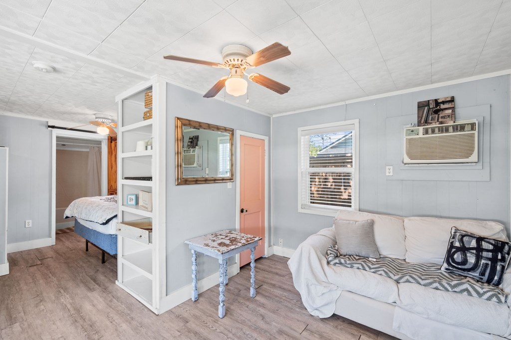 525 8th St, Port St. Joe 32456