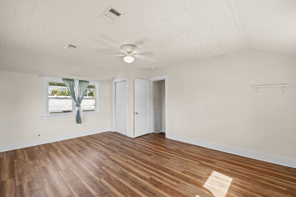 525 8th St, Port St. Joe 32456