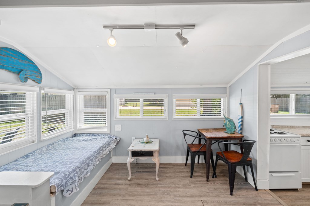 525 8th St, Port St. Joe 32456