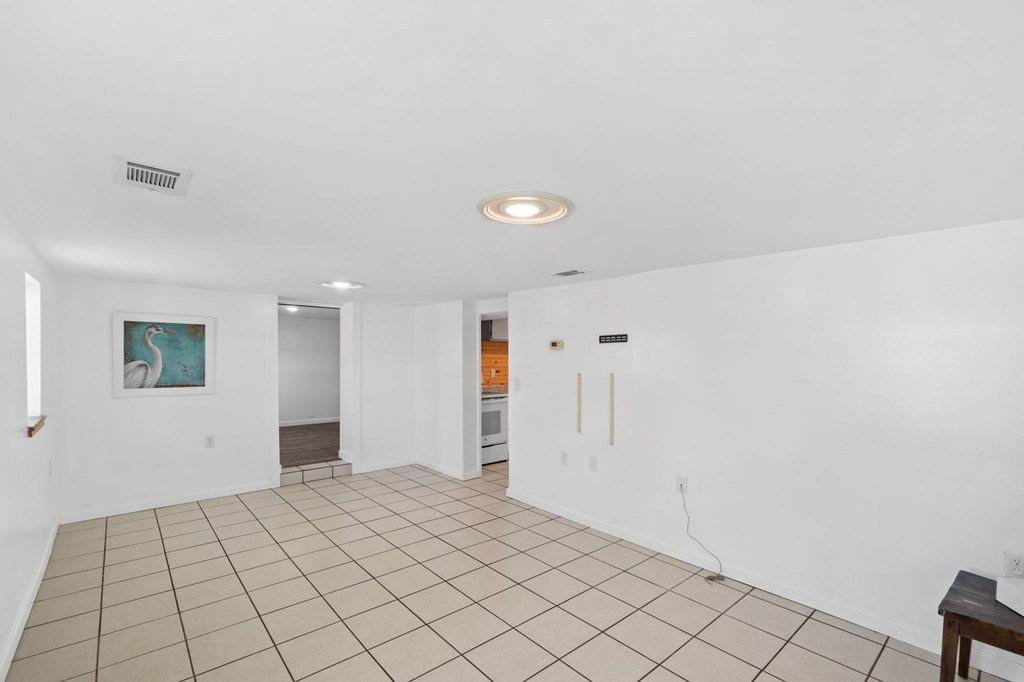 525 8th St, Port St. Joe 32456