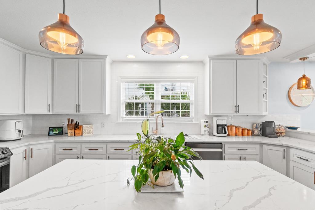 7707 Cr 30, Port St. Joe 32456