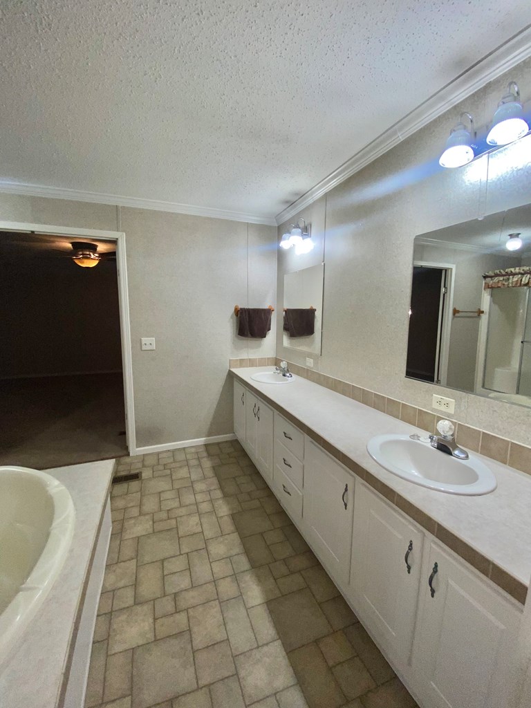 182 Palm Breeze Way, Port St. Joe 32456