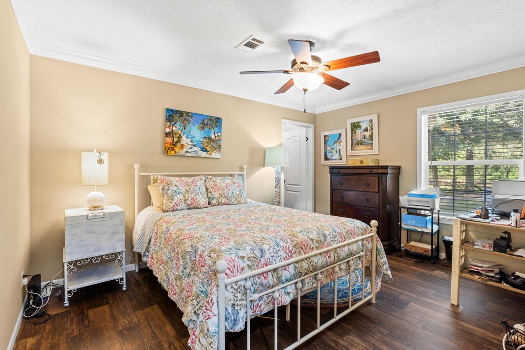 1161 E River Rd, 32465