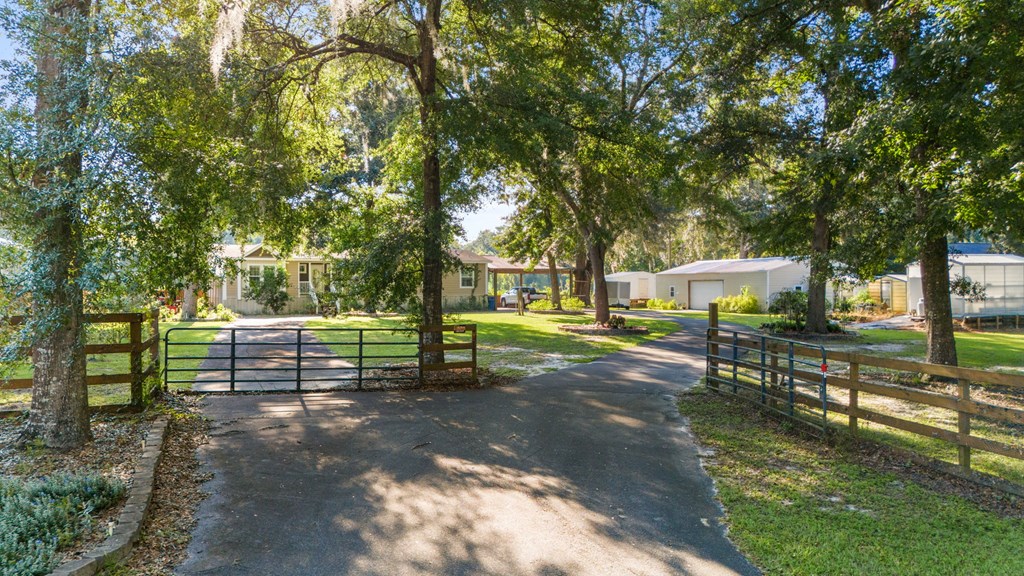 1161 E River Rd, 32465