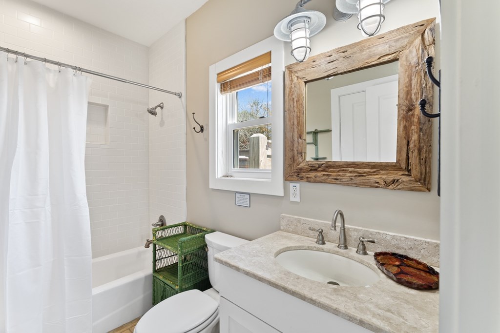 122 Summer House Ln, Port St. Joe 32456
