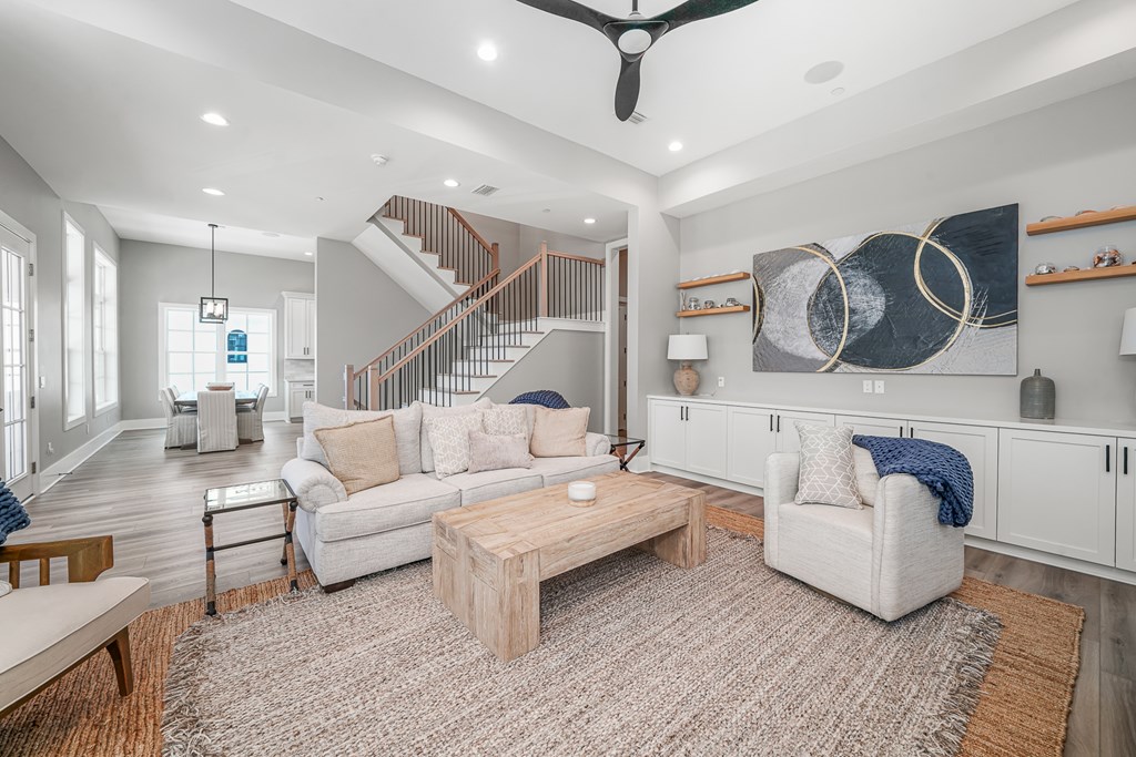 221 Dunes Dr, 32456